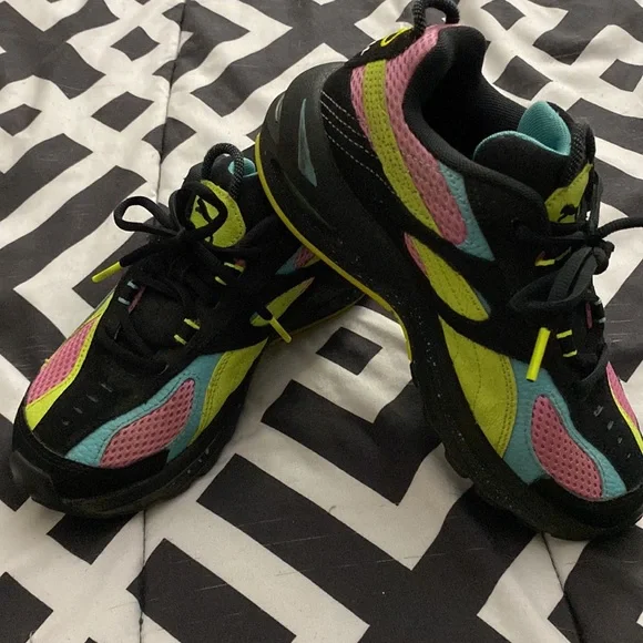 Kids Puma Sneakers - Picture 2 of 4